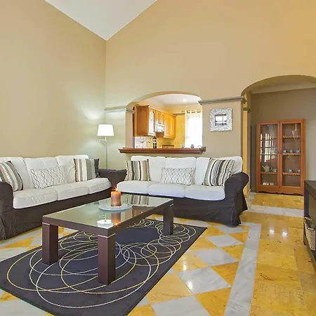 Playa Blanca Sleeps 6 Air Con Wifi ヴィラ プラヤ・ブランカ